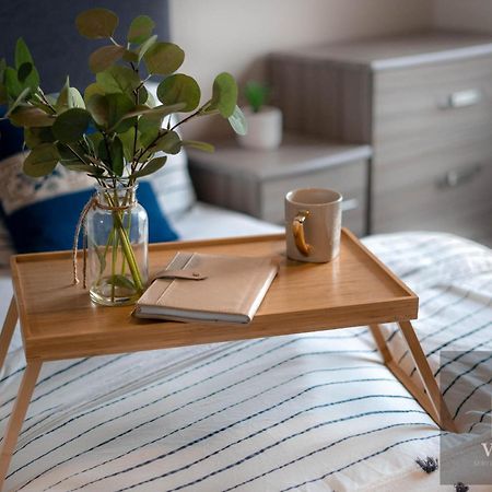 Apartmán 1 Bed House , Free Wifi,Free Parking,Leasure,Business Swansea Exteriér fotografie