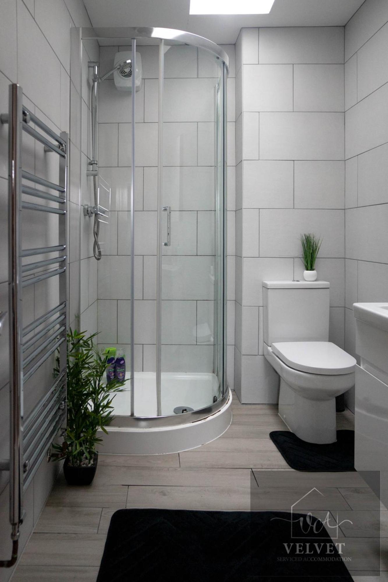 Apartmán 1 Bed House , Free Wifi,Free Parking,Leasure,Business Swansea Exteriér fotografie