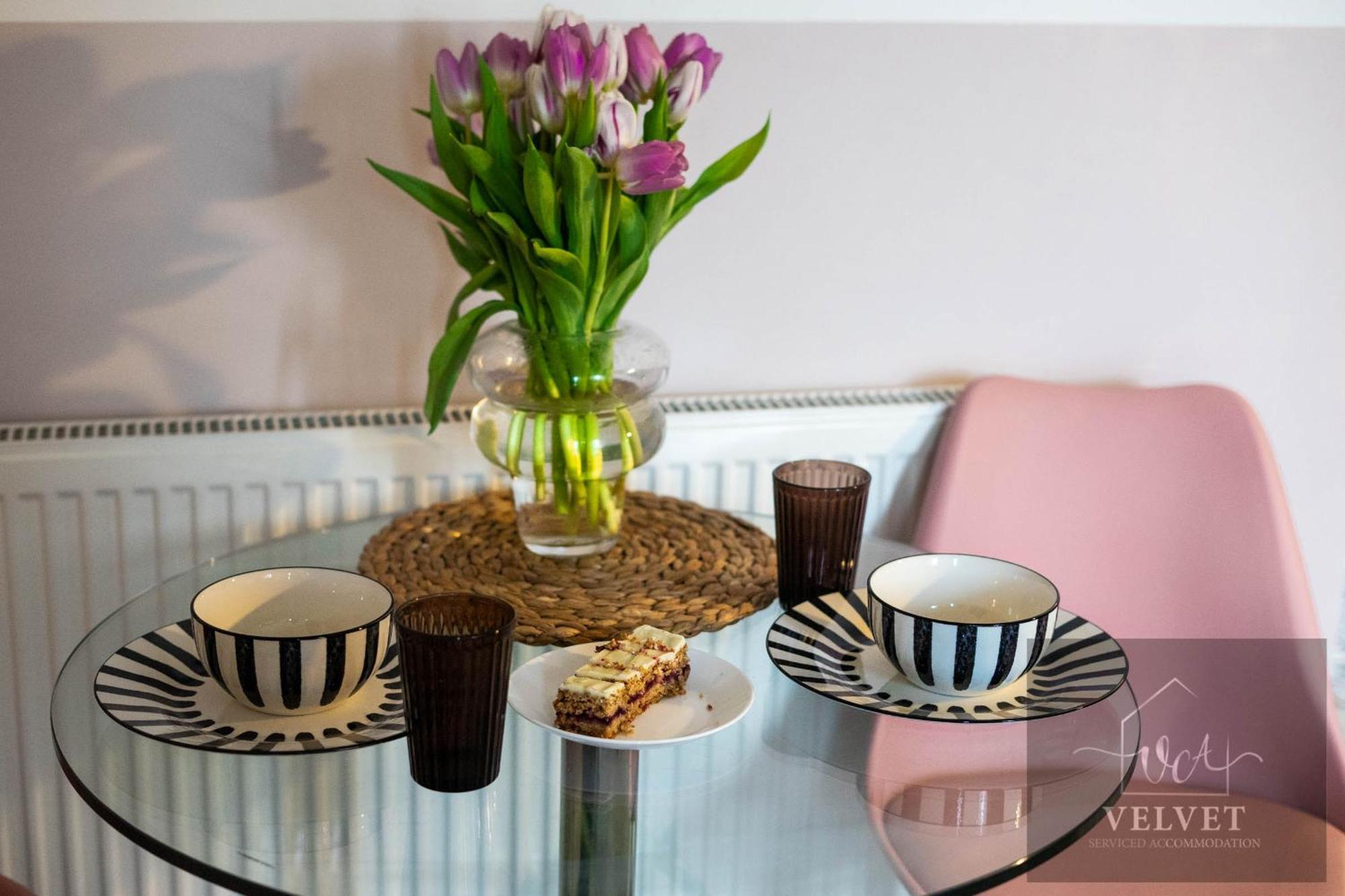 Apartmán 1 Bed House , Free Wifi,Free Parking,Leasure,Business Swansea Exteriér fotografie
